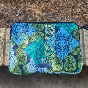 Vera Bradley TABLET SLEEVE in CARIBBEAN SEA fits up too